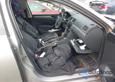 2014 Volkswagen Passat 2.5L Se из США, поврежденный, VIN 1VWBP7A32EC005502